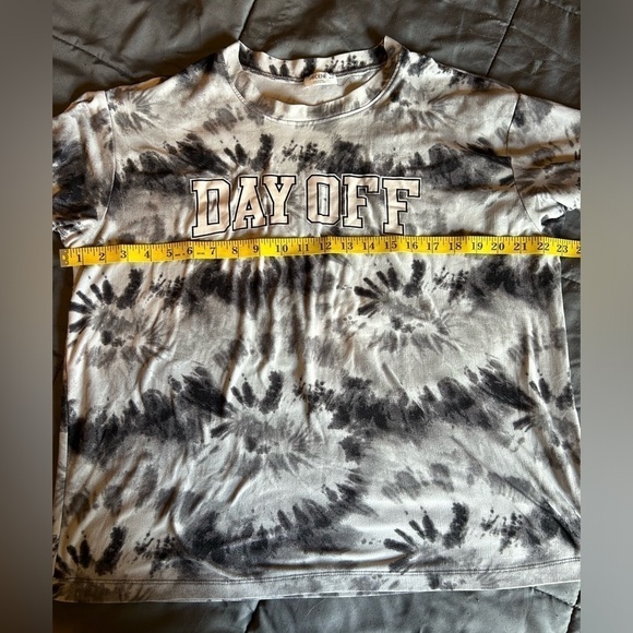 MED - Ardene Tee - Picture 2 of 3